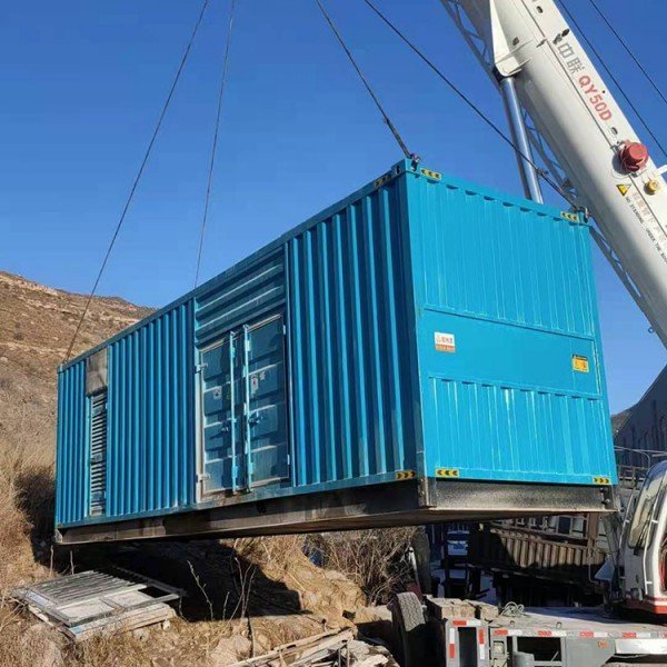 贵德发电机的发电效率受多种因素影响，主要包括以下几个方面：