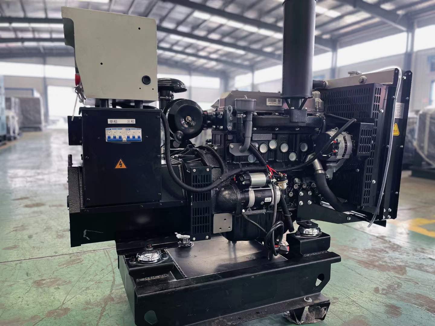 贵德如何降低电感性负载对发电机的影响？